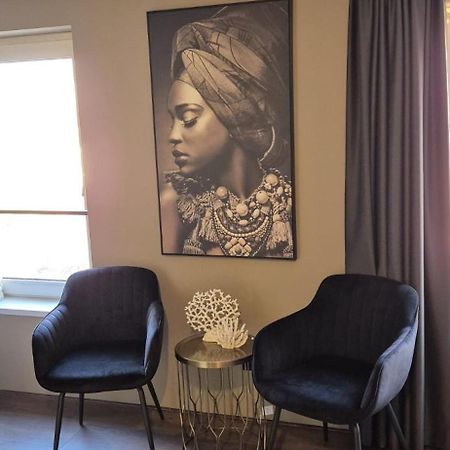 Hotel 'De Heren' 纽维斯 外观 照片